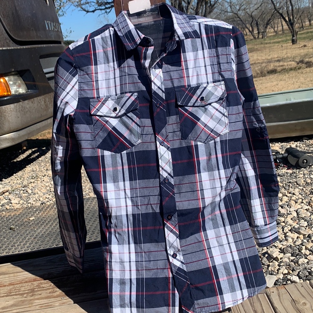 Eighty eight platinum button down